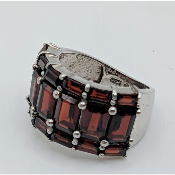 JTV Sterling Silver Red Garnet Baguette Band Ring Size 5 925 Wide Dome - Picture 2 of 9